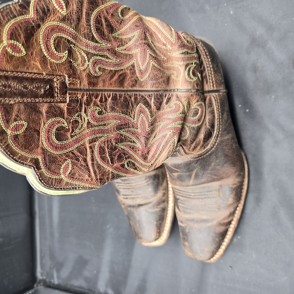Ariat Brown‎ and Green Heeled Boots